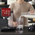 Breville Machine à café et expresso PrimaLatte II | Pompe italienne à 19 bars | convient pour le café en poudre ou en dosettes | Mousseur à lait automatique intégré | Noir / rouge | VFC109X-01 – Image 8