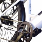 URBANBIKER Vélo électrique Ville Sidney,Blanc, 26". Batterie Lithium (cellules Samsung) ION 540 Wh (15 Ah 36 V), 7 Vitesses. Freins hydrauliques. – Image 4